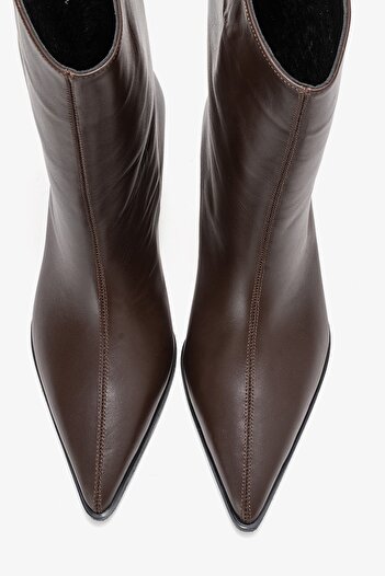 LuviShoes Aleo Brown Skin Genuine Leather Pointed Toe Women's Short Heeled Boots