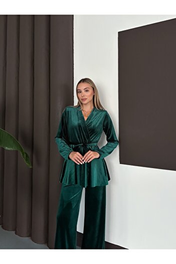 verabelle Velvet Fabric Shoulder Padded Stylish Double-Breasted Suit with Belt Detail