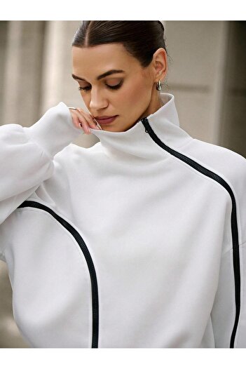 Afri White Women's High Collar Full Zip Sweatshirt – Sporty and Casual Stylish Oversize Model