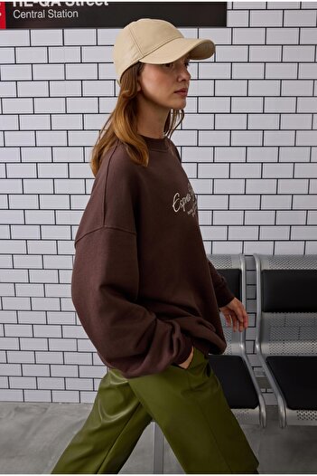 HEQA Nakışlı Sweatshirt Acı Kahve