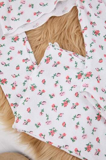 Trendyol Collection White-Multicolor Cotton Polyester Floral Lace Detailed Camisole Knitted Pajama Set Thmaw26Pt00217