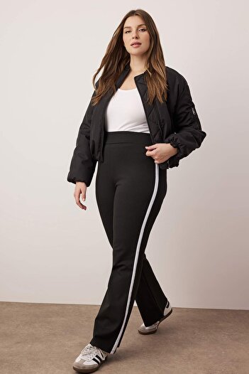 Trendyol Curve Black Contrast Stripe Detailed Flare/Spanish Leg Plus Size Sweatpants Tbbaw26Aj00007