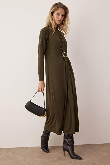 Trendyol Modest Χακί Φόρεμα Χωρίς Επένδυση Πλεκτό Μονόχρωμο Φόρεμα Τσαμπάνι TCTAW26EB00026