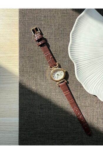 QUARTZ Vintage Women's Wristwatch Retro Leather Band 1Pcs Bb0152