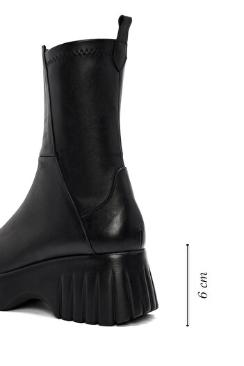 Derimod Women's Black Thick Soled Zippered Leather Boots 25Wfd200718