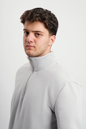 WE AND ME Regular Fit Yarım Fermuarlı Dik Yaka Basic Sweatshirt