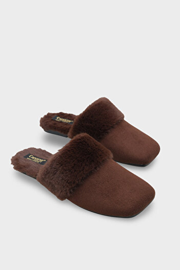 Capone Outfitters Дамски пантофи с затворени пръсти от изкуствена кожа Elyse
