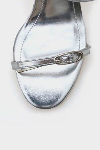 Capone Outfitters Papuci eleganti pentru femei, cu toc Lucky, cu bretele duble metalice