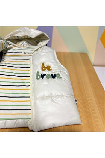 LOVE MAXX Brave Hooded Quilted Vest Ecru