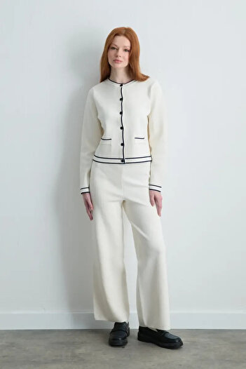 Gusto Ribbed Knitwear Cardigan - Ecru
