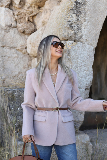 bytugcekaya Powder Belt Detail Plush Jacket
