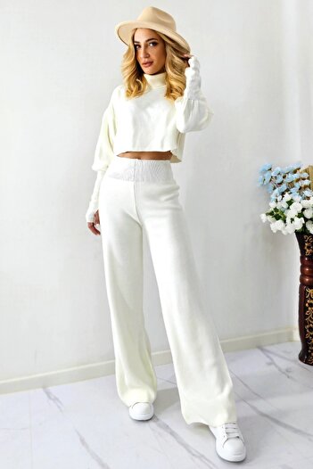 FashionForYou Women's tetra suit, COMFY, with a turtleneck blouse and flared pants, White, Size S/M/L