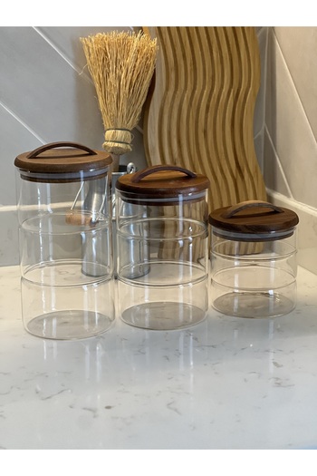 Sade Hediye 3-Piece Triple Knuckle Patterned Acacia Lid Spice Jar Set