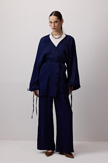 Touché Privé Biye Belt Textured Suit
