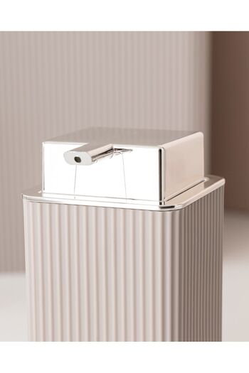 Madame Coco Kelly 3-Piece Bathroom Set - Light Brown