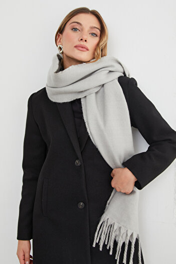Fulla Moda Basic Tasseled Shawl