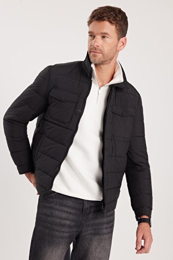 Tudors Erkek Regular Fit Klasik Kesim Çift Cepli Çıtçıt Kapamalı Siyah Mont
