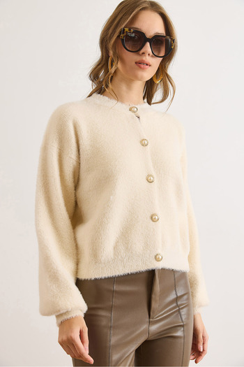 Olalook Women's Ecru Button Detailed Soft Textured Beard Knitwear Cardigan Hrk-19000430