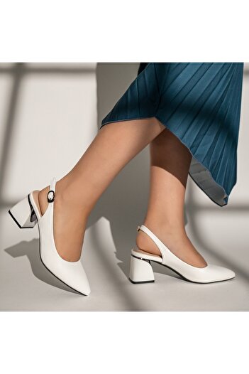 BMoD Women's white shoes with heel and strap MOD11653
