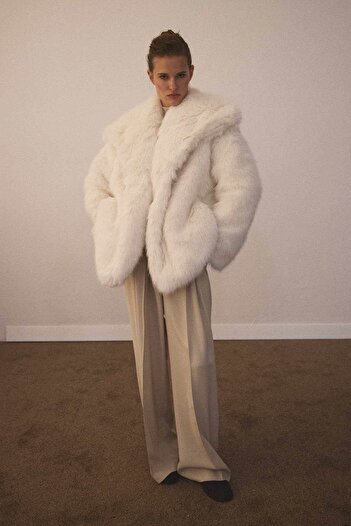 Hooopstore Premium Daily Ecru Fur Coat