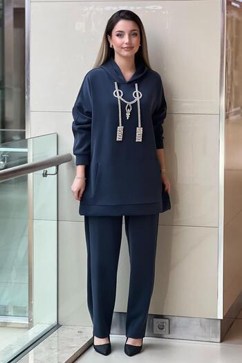 Ghisa Hooded Kangaroo Pocket Necklace Stone Embroidered Tunic Pants Set