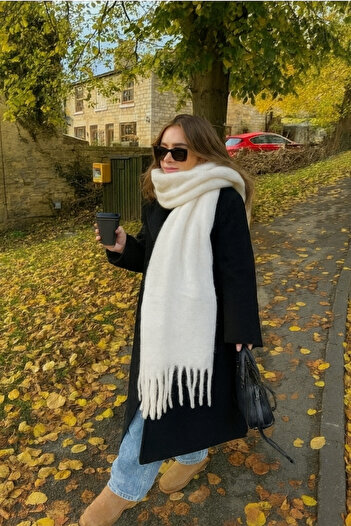 MEKİK BUTİK Ecru Puffy Soft Textured Scarf Shawl