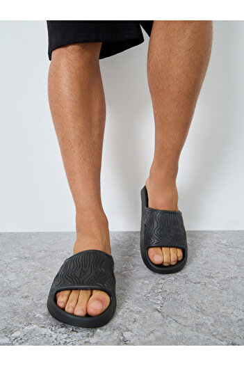 Take Two By Styli Men Textured Anti-Slip Bathroom Slides