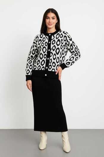 ANATOLIATEKSTILE Elegant knitted set – cardigan and midi skirt