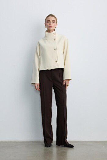 BE BLUE Ekru Stand-Up Collar Short Coat