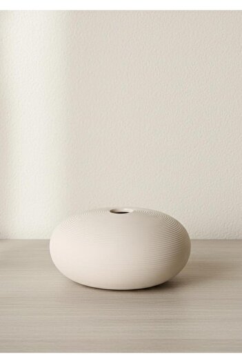HomeTarz Fiona Ceramic Vase Round, White 15X8 cm