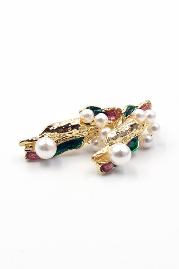 Sose Moda Elegant Pearl-Colored Earrings - Classic and Stylish Design