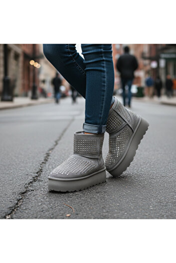 Lush Fashion Women's Fur-lined Ug-Type Suede Boots Code: B009 (L0)