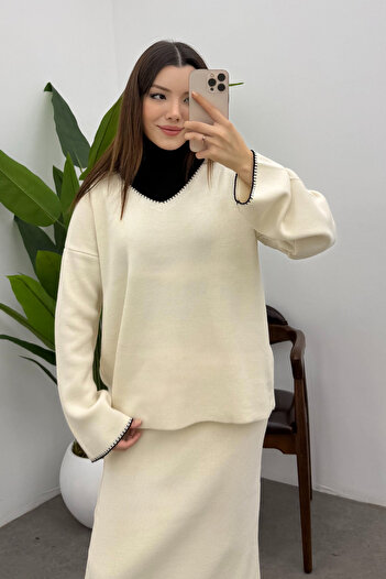 Ladima Women's Ecru Shepherd Stitch Detailed V-Neck Sweater Skirt Knitwear Set