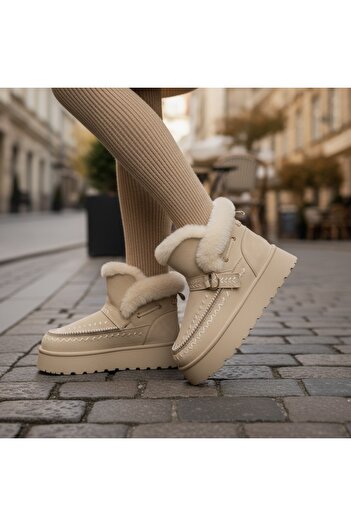 Lush Fashion Women's Fur-lined Ug-Type Suede Boots Code: NB776 (Y1)