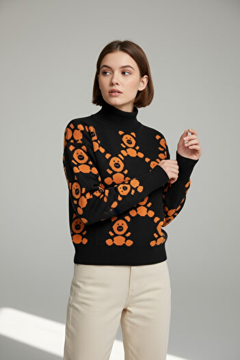 NEWCO Teddy Bear-Themed Half-High-Neck Patterned Knit Sweater - Comfortable Modern Fit