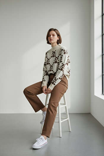 NEWCO Teddy Bear-Themed Half-High-Neck Patterned Knit Sweater - Comfortable Modern Fit