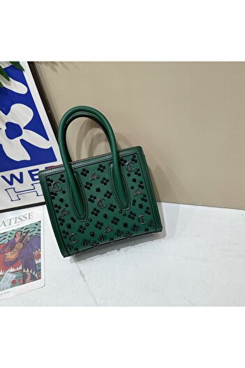 style iconic Women’s Designer-Inspired Leather Handbag. Quilted Chain Shoulder Bag & Studded Mini Tote Set