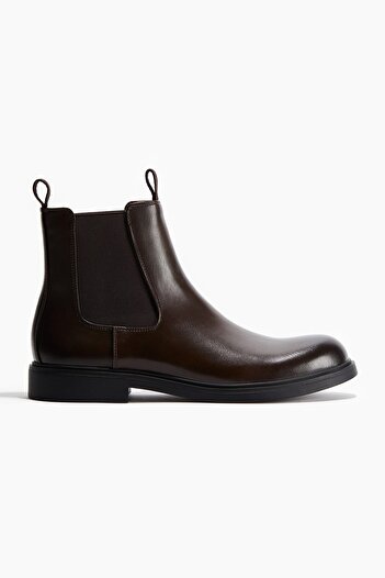 H&M Chelsea Bot