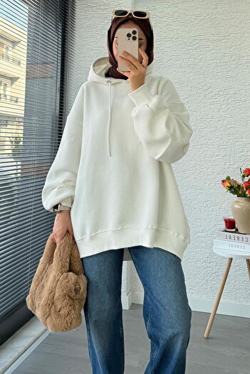 MELEK ARAZ Premium Oversize Women's Sweatshirt with Pleated Detail on the Sleeves – White