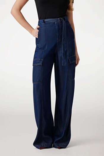 Guess Pantaloni de damă albaștri din denim