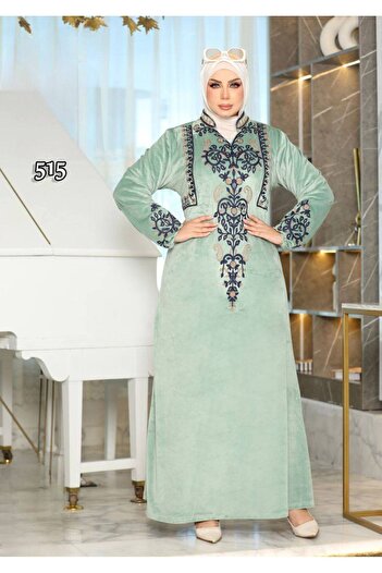 Generies High quality velvet Arabic jalabiya with a wonderful design