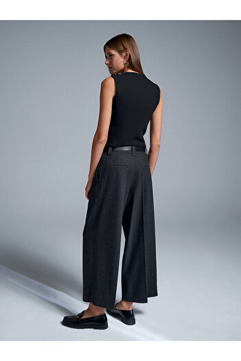 Dilvin 72199 Melange Belted Short Pants-Anthracite
