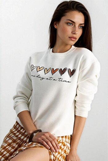 WeShaya Ecru Heart Printed Three Thread Raised 100% Cotton Sweatshirt