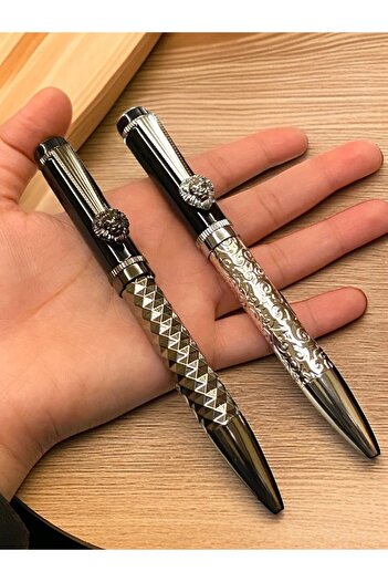NEW STYLE A set of elegant and modern ballpoint pens with lion-shaped decorations and clips for those who love distinction.