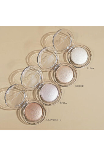 kara duo Face highlighter by Kara Dio