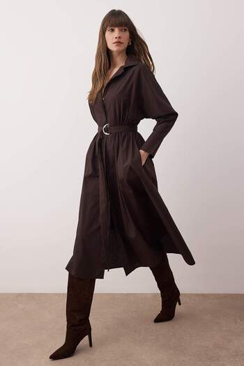 Trendyol Collection Тъмнокафява рокля с колан и колани TWOAW26EL00338