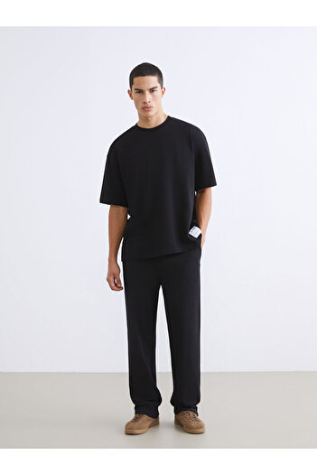 LC Waikiki Sparkling Choices from Shining Store |   Standard Fit Men's Textured Trousers
