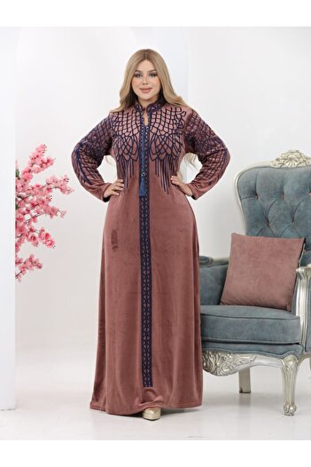 Generies High quality velvet Arabic jalabiya with a wonderful design
