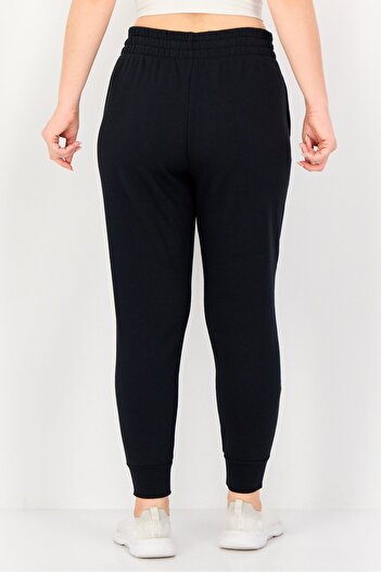Under Armour Women Sportswear Fit Training Sweatpants, Black