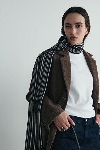 Suud Collection Siyah Wave Çizgili Atkı